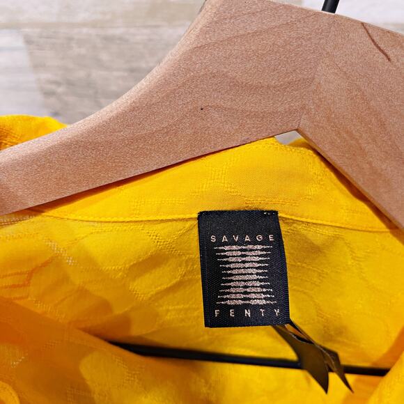 Savage x Fenty Embroidered Oversized Sleep Shirt Yellow Sleepwear Womens Small - Picture 5 of 6